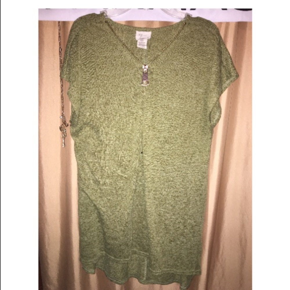 3 for $15🍀 andrea javine half zip top